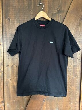 Supreme FW18 Reflective Small Box Logo T-Shirt